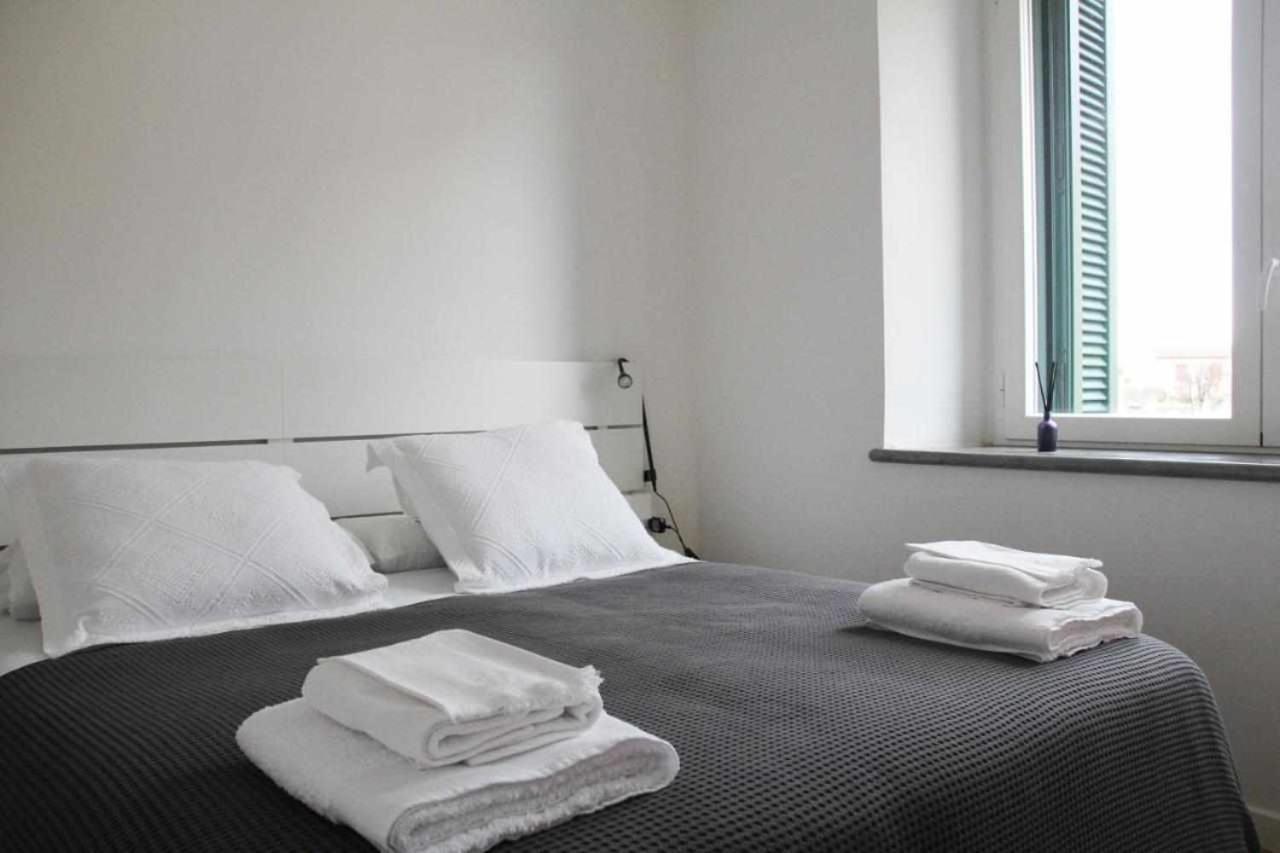 Waterfront Balcony I Grani 1 Resort Style Suite Livorno Exterior foto